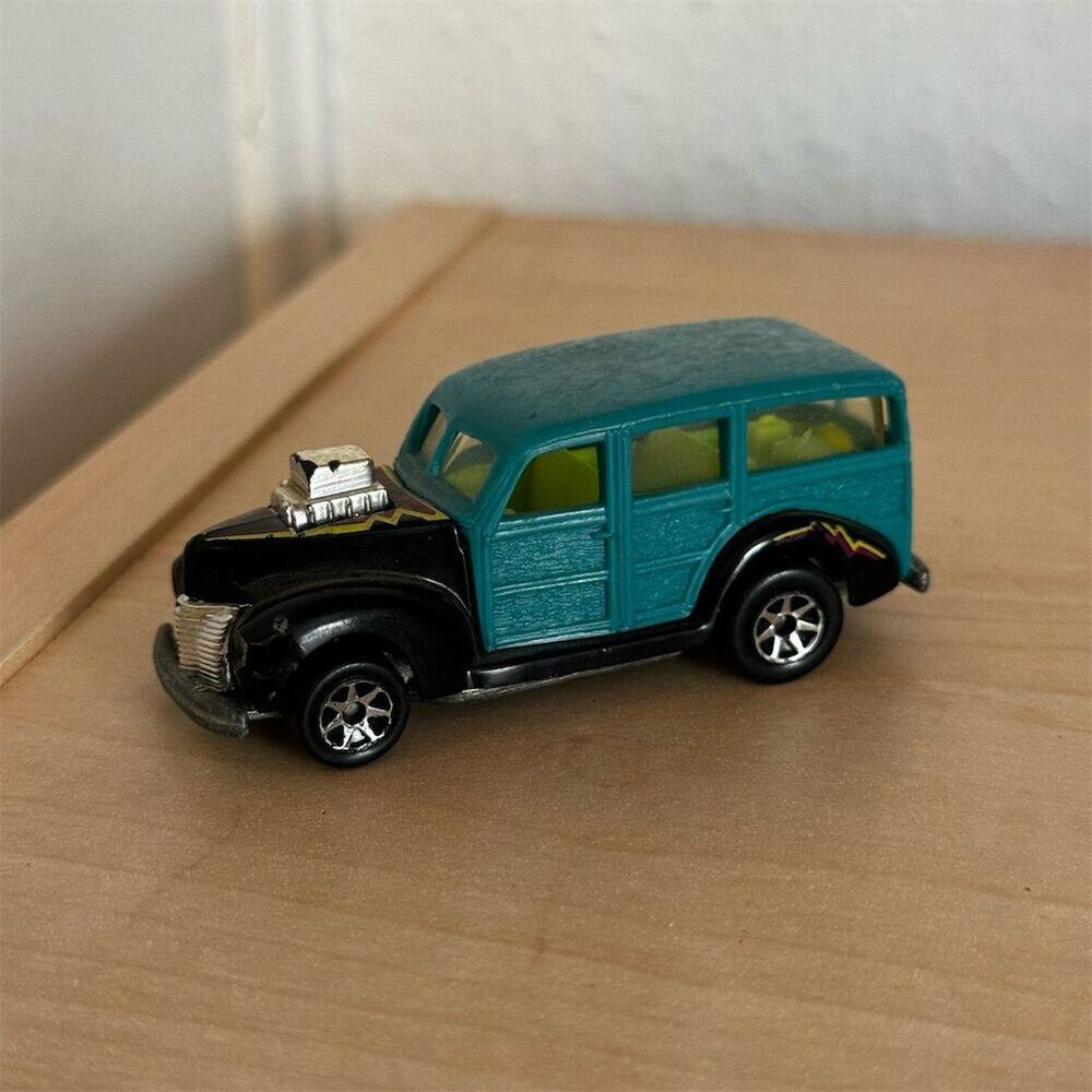 Vintage 1979 Hot Wheels '40s Woodie Wagon Diecast Multi-Color Blue Lime Interior